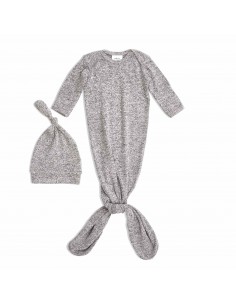 Set Pijama y Gorrito Gris de Aden Anais