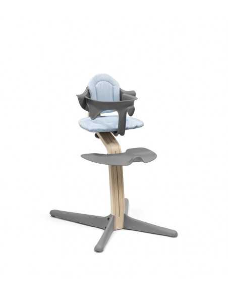 Trona Stokke Nomi madera haya gris con babyset y cojín