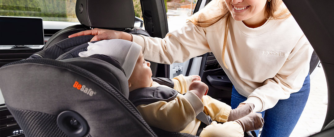 Base Beyond ISOFIX con Universal Level para el ángulo correcto