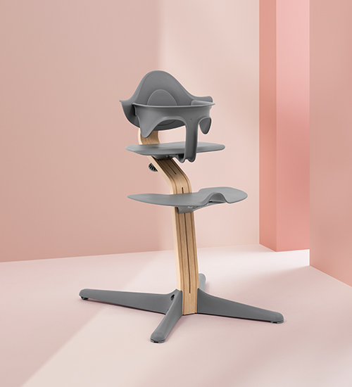 Trona evolutiova Nomi de Stokke